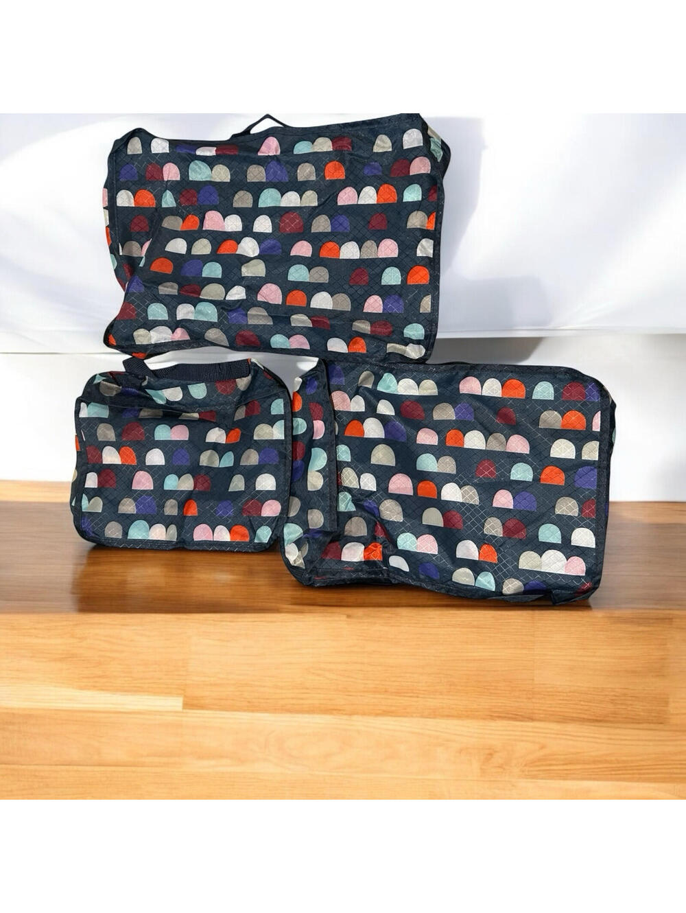Thirty One Bags 3 Mesh Vented Travel Bags Pattern- Gumdrop Spots Initial “B”